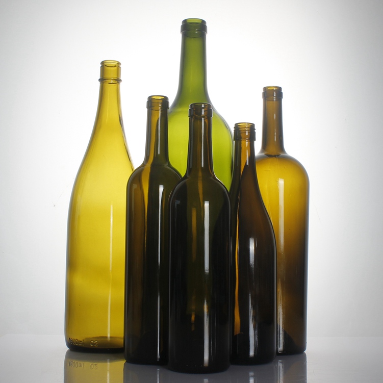 bottiglia di vino in vetro