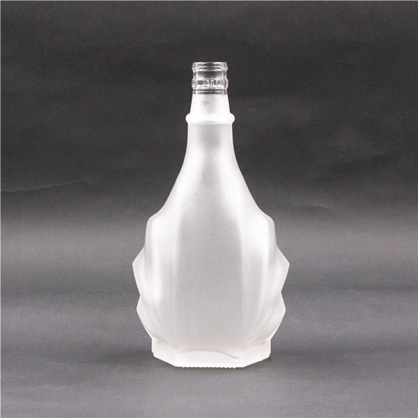1.10 500ml designer frosted liquor glass bottle